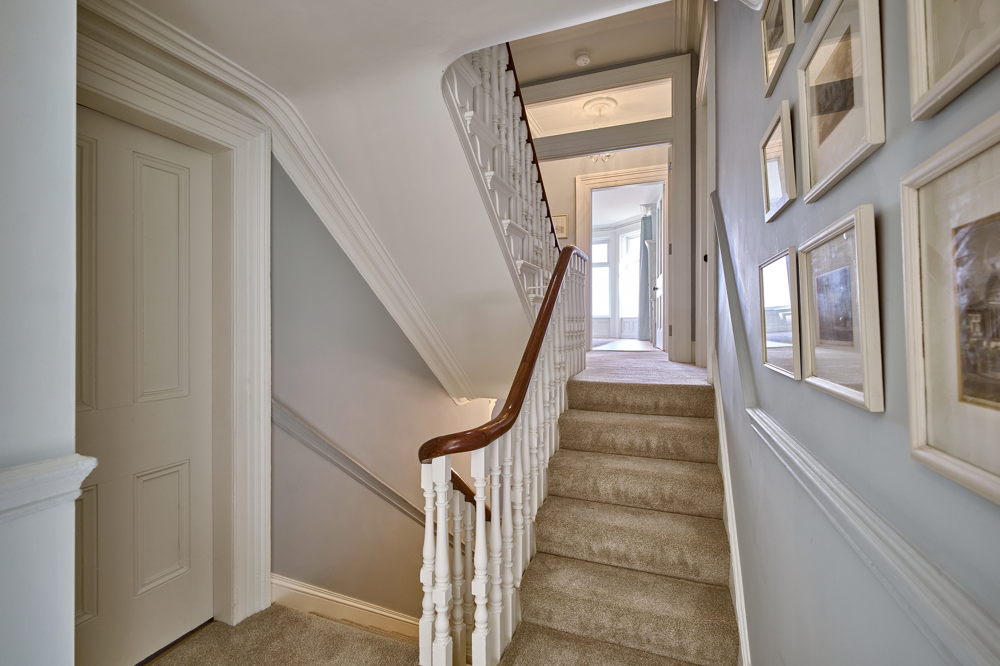 Home staging in Duncan BC by Clarafication Design